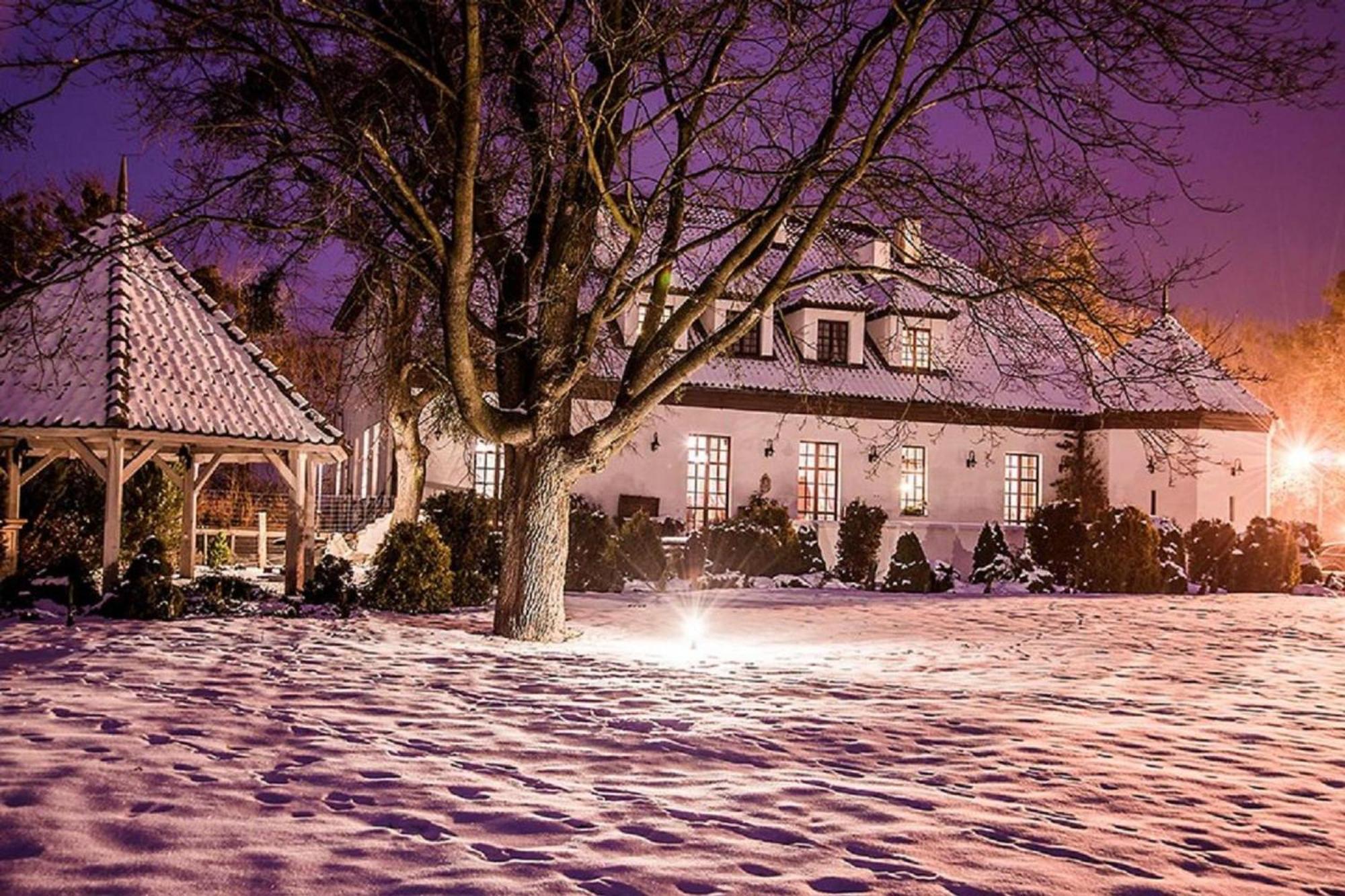 Bialy Dwor Bed & Breakfast Квидзин Екстериор снимка