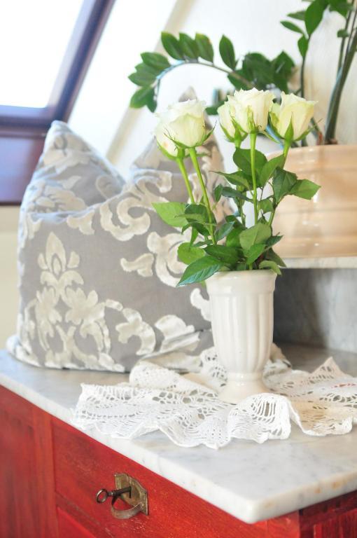 Bialy Dwor Bed & Breakfast Квидзин Стая снимка
